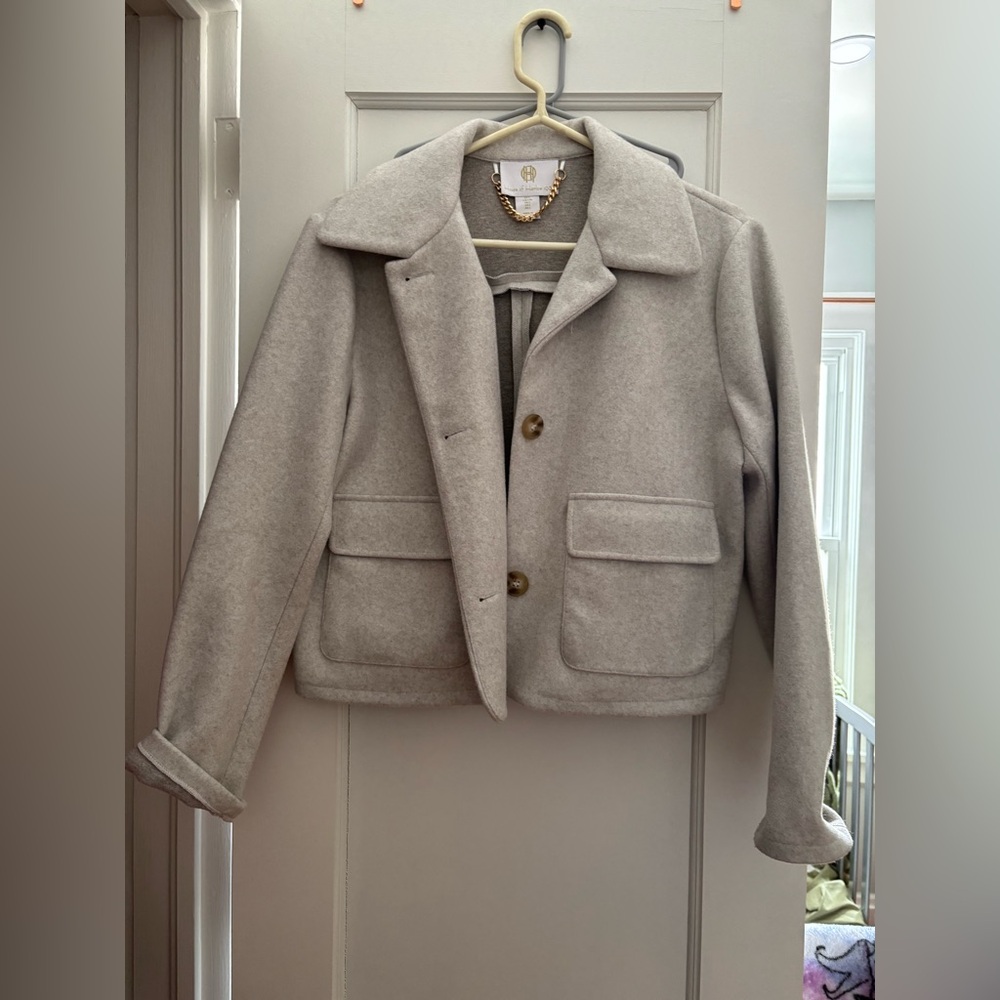 House of Harlow 1960 Cream Jacket with Gold Chain